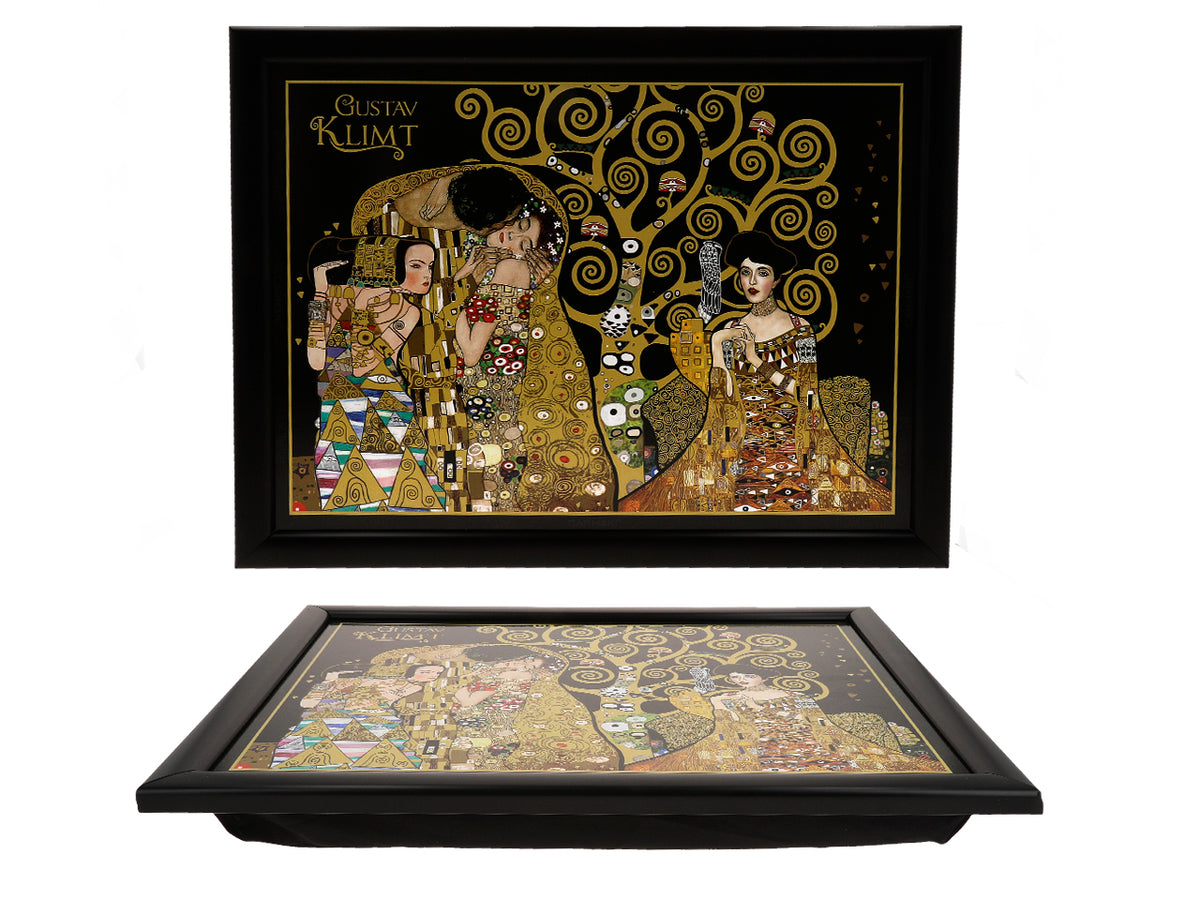 Podložka pod notebook G. Klimt, Koláž (CARMANI) s možnosťou personalizácie gravírovaním, ideálna ako darček, rozmery 30.5x40.5cm, štýlová a pohodlná na prácu na kolenách