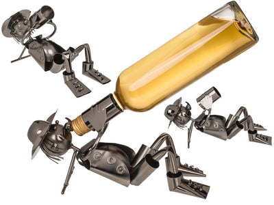 Kovový stojan na víno - pútnik, možnosť personalizácie gravírovaním
