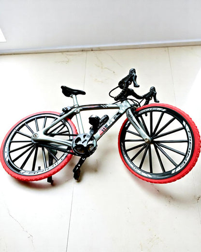 Mini bicykel „Speedster” – zberateľský model s možnosťou gravírovania, 2 varianty na výber