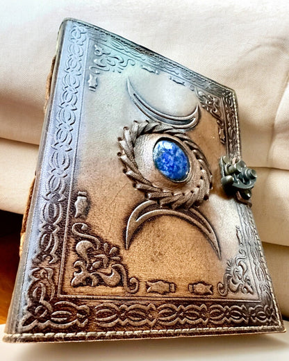 Prémiový Denník, Antický vzor, Kožený Zápisník "Magická Kronika" 200 strán, 2 varianty na výber, personalizácia gravírovaním