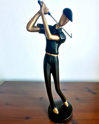 Figúrka golfistu „Swing Elegance”, 24 cm výšky, dekoratívna s možnosťou gravírovania na darček