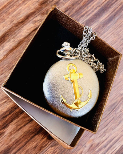 Vreckové hodinky "Zlatá Kotva" - personalizácia na darček gravírovaním