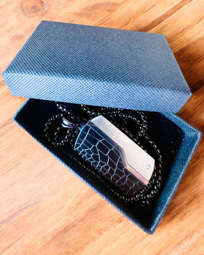 Pánsky náhrdelník Elegantná sila - personalizácia gravírovaním na darček