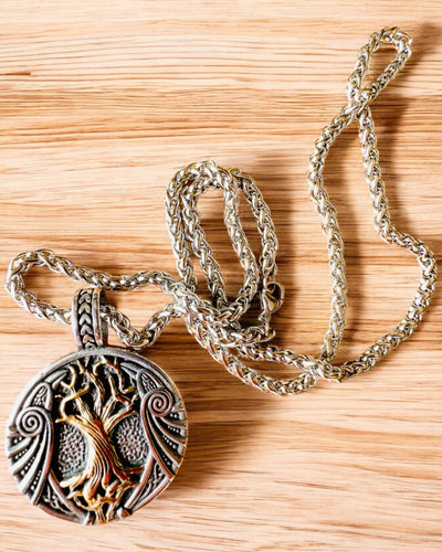 Náhrdelník "Strom života" z nehrdzavejúcej ocele s personalizáciou, so symbolom Aegishjalmur (Helma hrôzy)