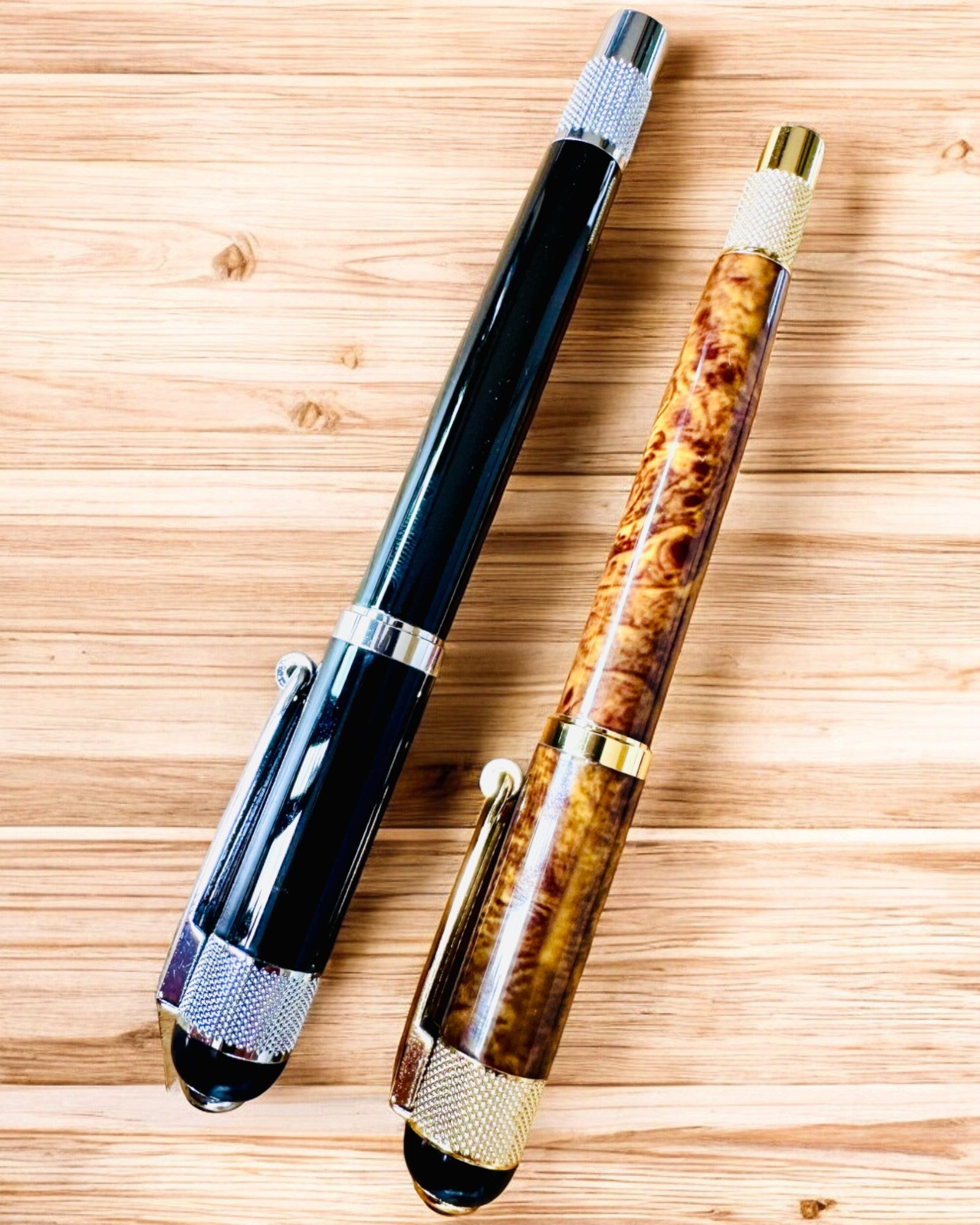 Elegantné pero "Majestic" s možnosťou personalizácie ako darček, na výber 2 farebné varianty