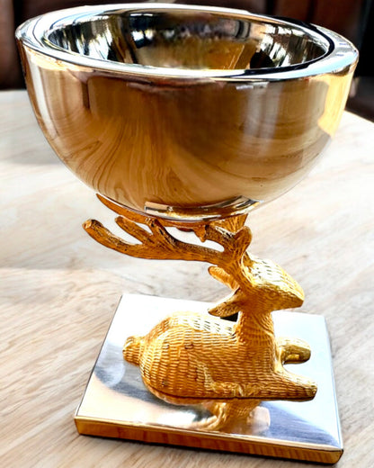Dekoratívna misa "Jelenie Trofeum" – Ručná práca z Indie, personalizácia gravírovaním