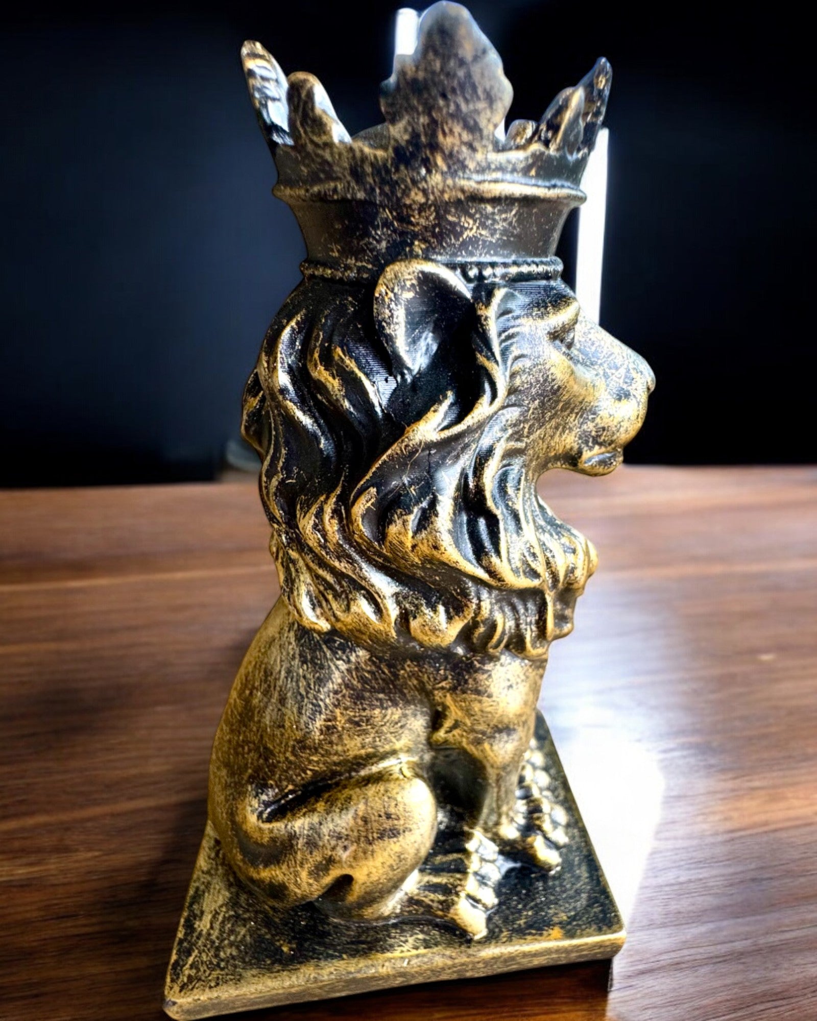 Król Lew – Kompaktowa 14.5 cm figurka dekoracyjna z opcją grawerowania na prezent