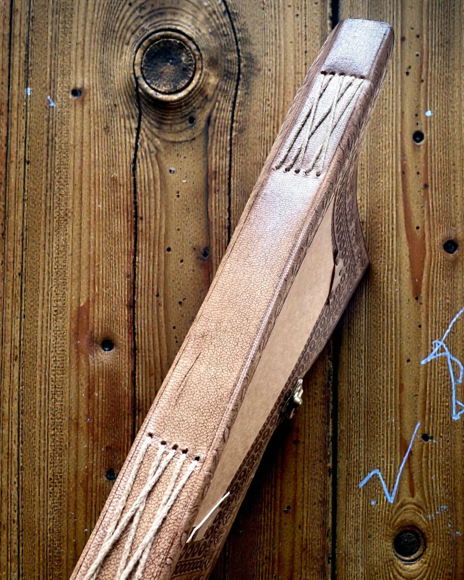 Skórzana Księga Wspomnień Heritage – Personalizowany Notatnik 25 × 33 cm