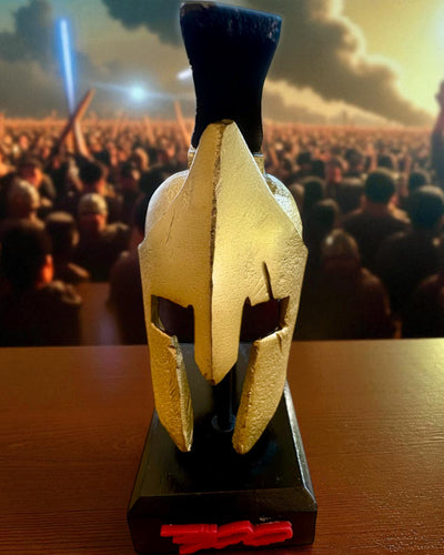 Prilba Spartan Premium – ručne vyrobená dekoratívna socha, možnosť personalizácie gravírovaním na darček