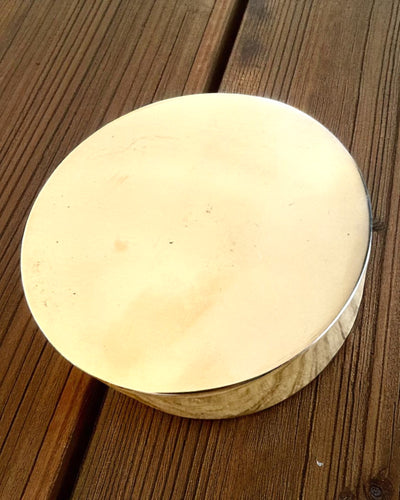 Slnečný kompas Voyager 7cm – mosadzný slnečný hodinový stroj s kompasom, personalizácia gravírovaním na darček