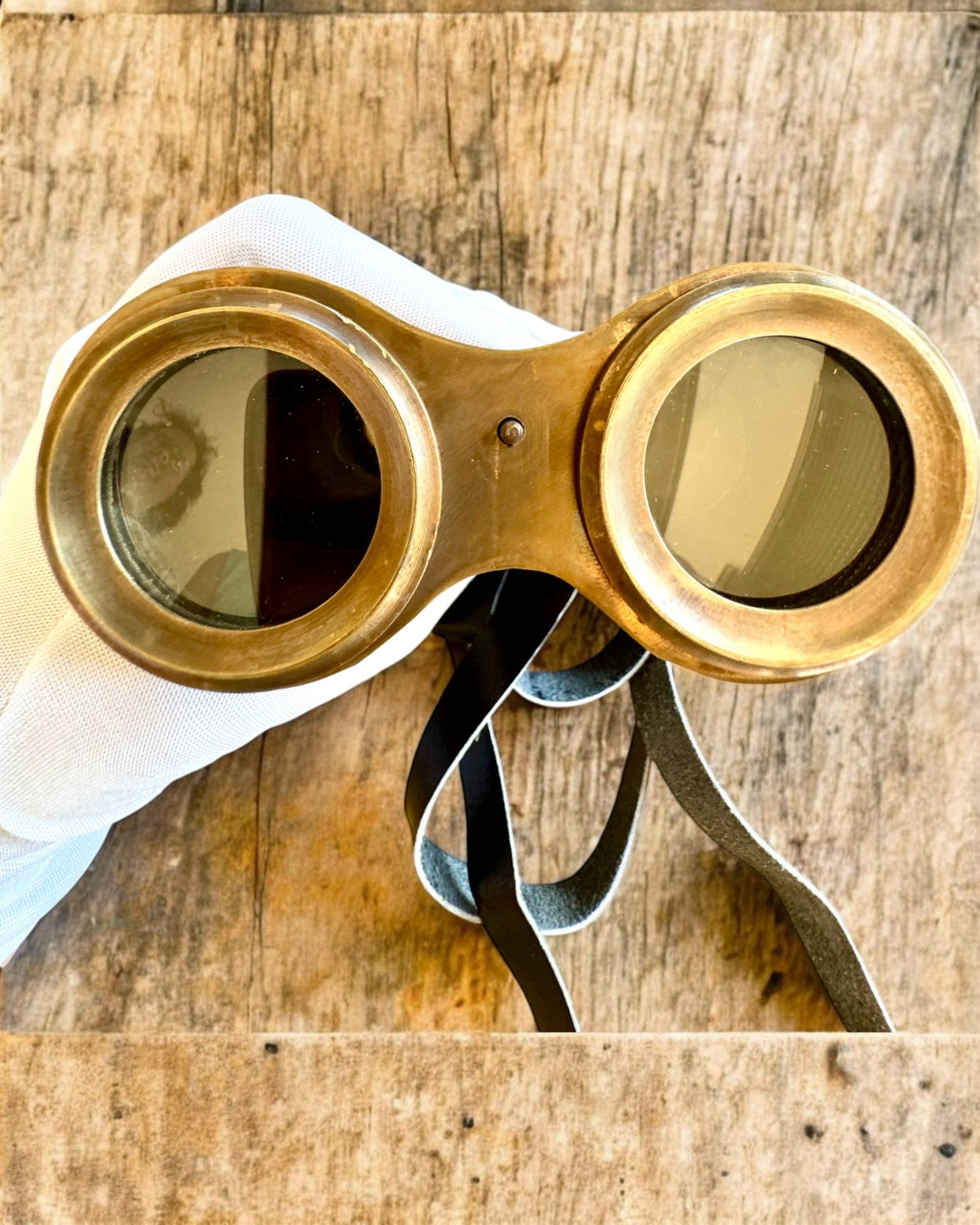Ďalekohľad s koženým puzdrom Victorian's Eye, 11 cm Mosadzný, Ručne zdobený, personalizácia gravírovaním ako darček