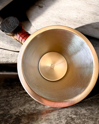 Tmavý Krígeľ Dračieho Bojovníka s Možnosťou Gravírovania na darček, objem 600 ml