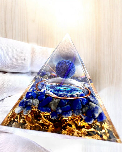 Orgonitová energetická pyramídka "Zenith" s Lapis Lazuli, ideálna ako darček