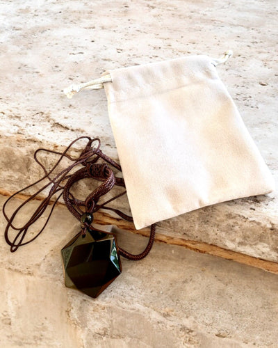 Amulet z čierneho obsidiánu "Dávidova hviezda", možnosť personalizácie gravírovaním na darček