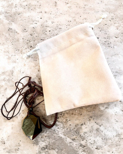 Amulet z čierneho obsidiánu "Dávidova hviezda", možnosť personalizácie gravírovaním na darček