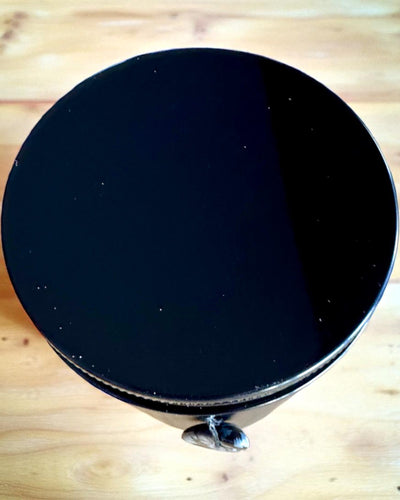 Intenčná sójová sviečka Obsidián – sebadôvera a vnútorná sila, 250 ml, možnosť personalizácie ako darček