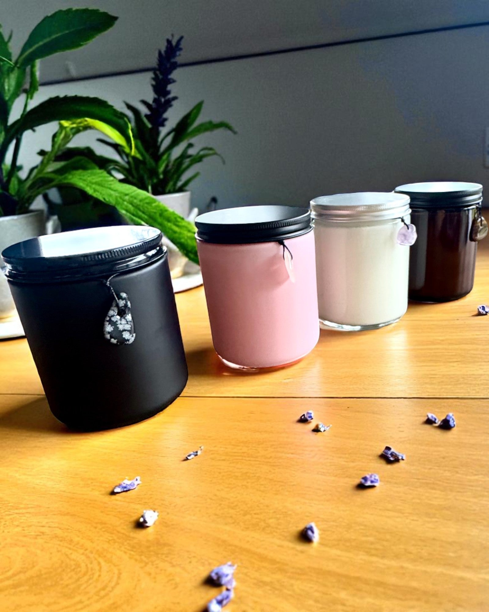Intenčná sójová sviečka Ametyst – pokoj, harmónia a očistenie, 250 ml, možnosť personalizácie ako darček