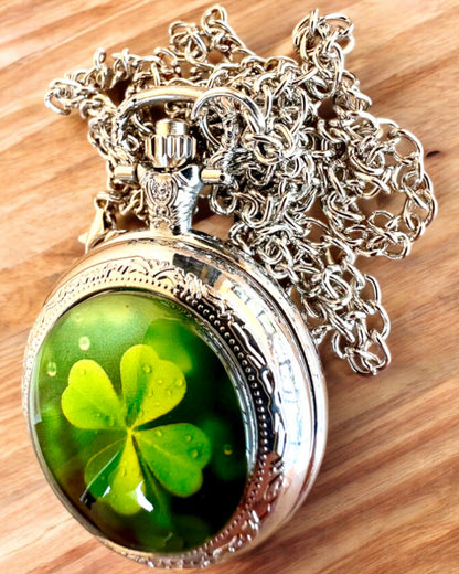 Vreckové hodinky "CloverTime" s motívom štvorlístka, možnosť personalizácie gravírovaním na darček