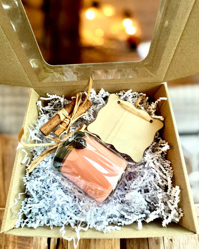 Intenčná sójová sviečka 250 ml s prírodným kameňom – vyberte si svoju energiu: citrín alebo granát, personalizácia gravírovaním na darček