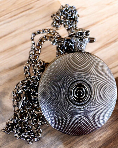 Vreckové hodinky Nočná Ruža, možnosť personalizácie gravírovaním na darček