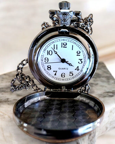 Vreckové hodinky Nočná Ruža, možnosť personalizácie gravírovaním na darček