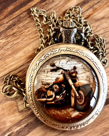 Retro vreckové hodinky "Motocyklový štýl", možnosť personalizácie gravírovaním na darček