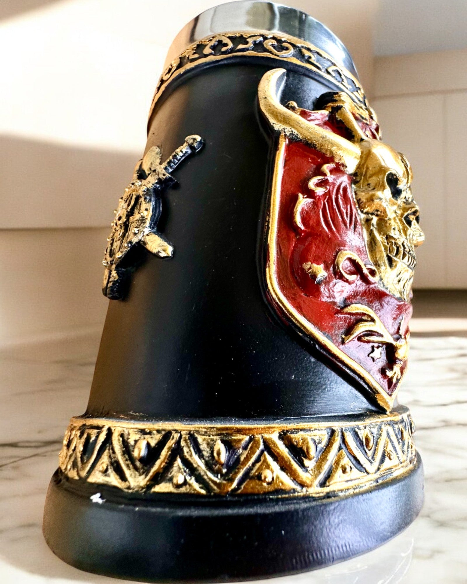 Karnawaľový Krígeľ Bojovníka - 600 ml, 16 cm výška, možnosť personalizácie gravírovaním na darček