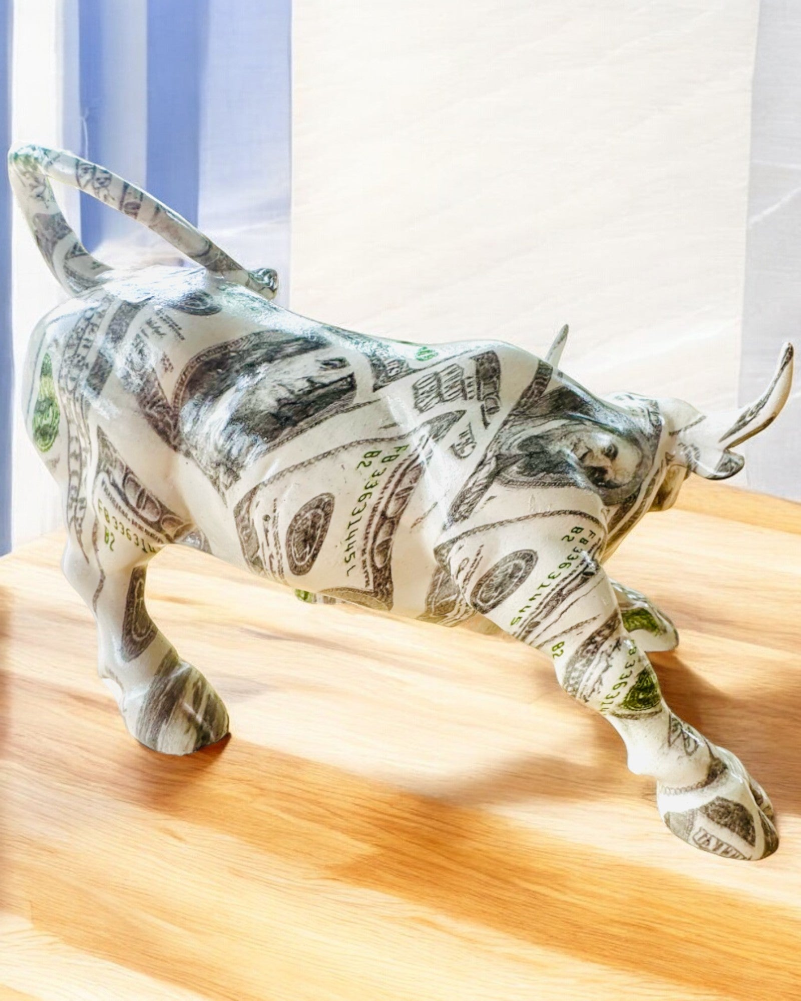Dekoratívna socha býka "BullArt" – Unikátne umenie s možnosťou gravírovania - 4 farebné varianty, na personalizovaný darček