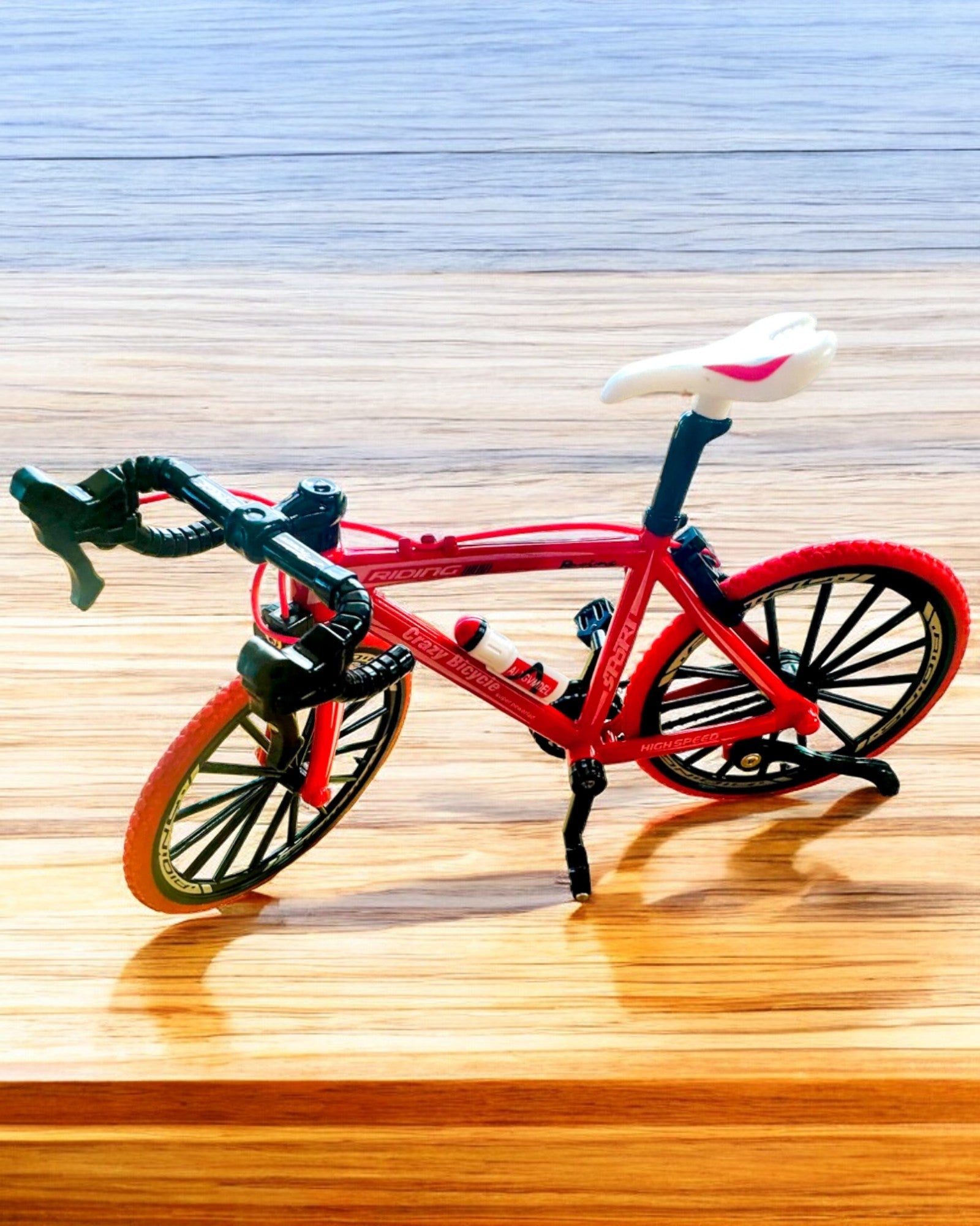 Miniatúrny Kovový Model Červeného Bicykla "SpeedMaster" personalizácia gravírovaním ako darček, 2 farebné varianty
