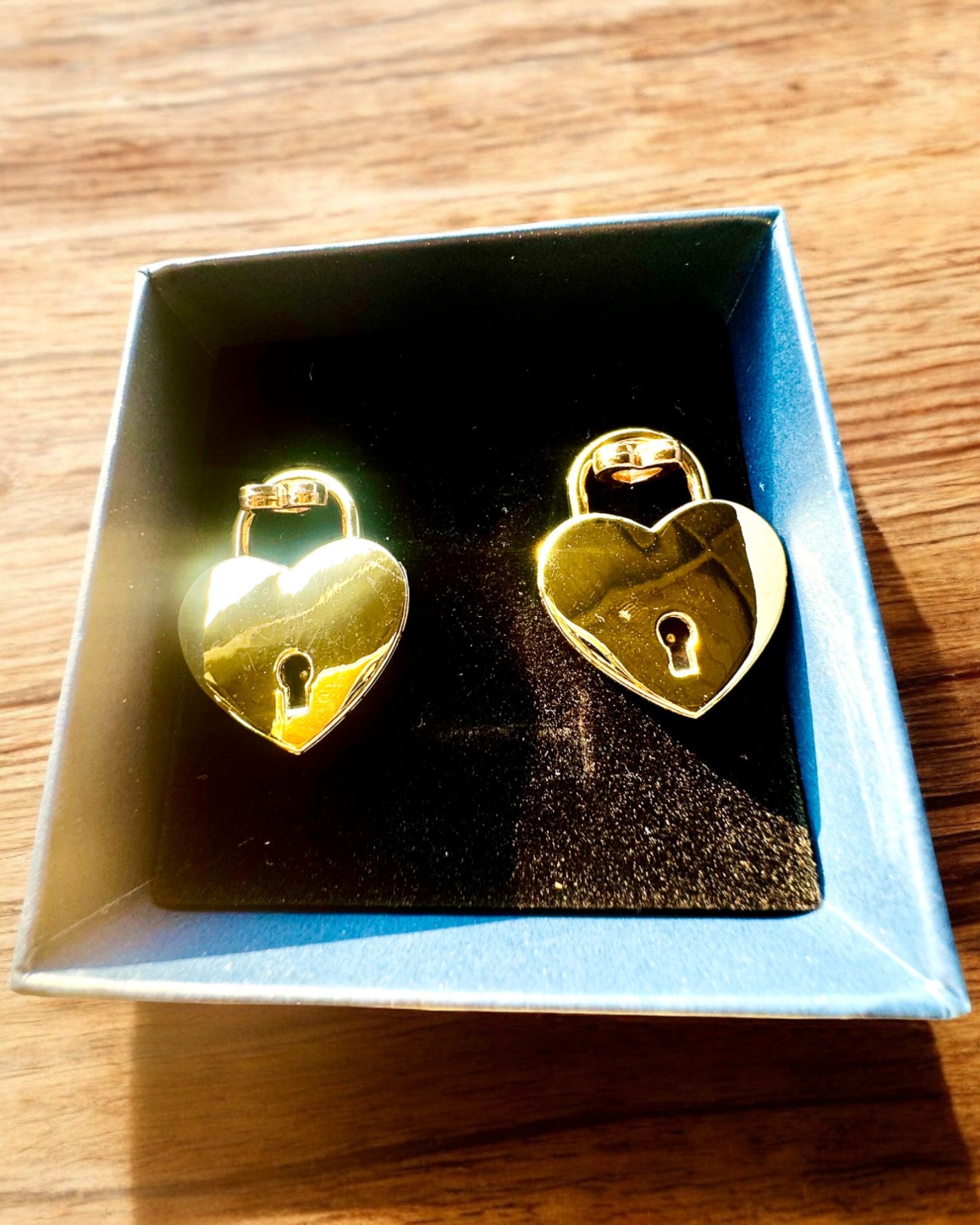 Miłosne Mini Kłódki Serce DeLuxe - Sada 2 zámkov s kľúčikmi, 6 variantov na výber, možnosť personalizácie gravírovaním na darček