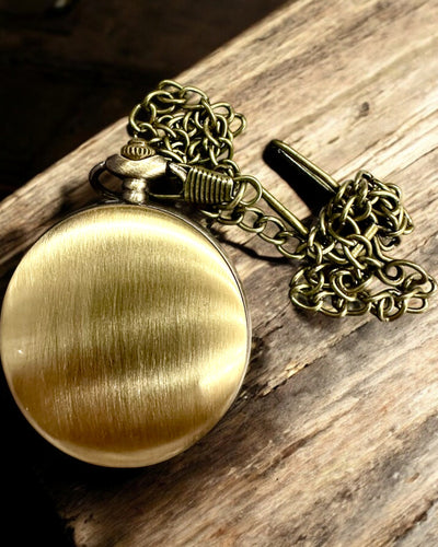 Antický bronzovo-zlatý vreckový kompas s filigránovým vzorom – Perfektný pre prieskumníkov a milovníkov retro. Personalizácia gravírovaním