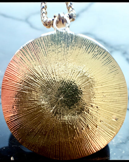 Amulet "Oko Horusa" - Elegancia a Ochrana, možnosť personalizácie gravírovaním na darček