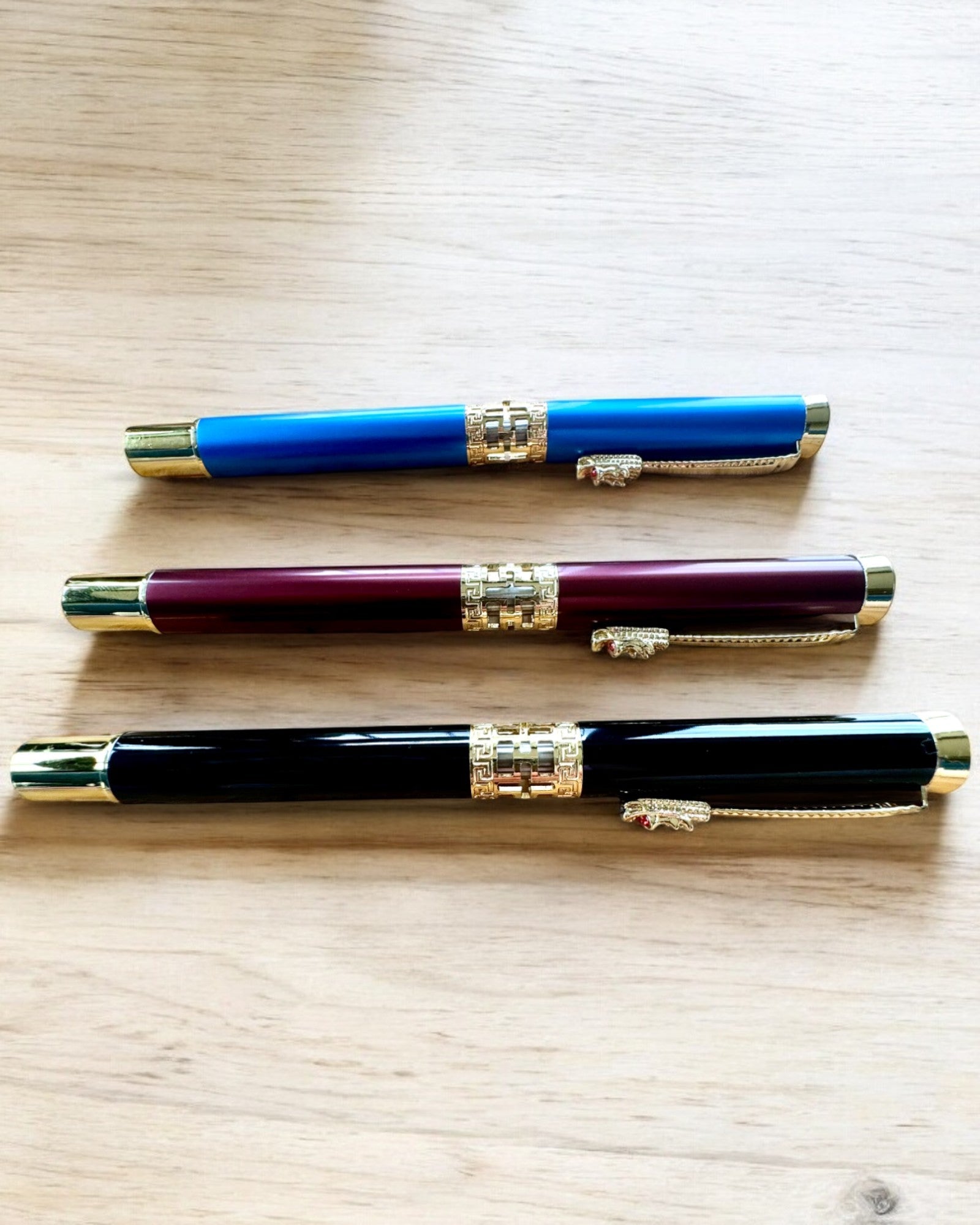 Elegantné pero Draka, 3 farebné varianty, možnosť personalizácie gravírovaním na darček