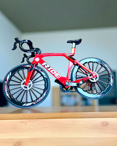 Mini bicykel „Speedster” – zberateľský model s možnosťou gravírovania, 2 varianty na výber