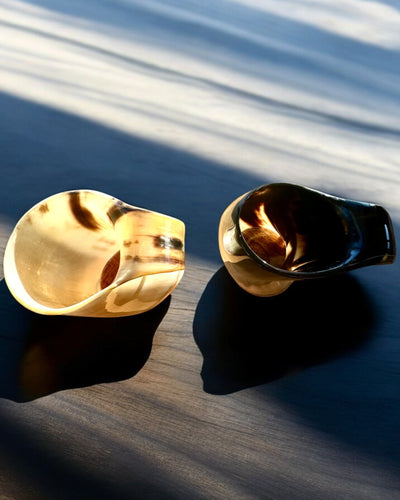 Kompaktný, 350 ml, Džbán Vyrezávaný Majstrovský kúsok s možnosťou personalizácie gravírovaním - 2 farebné varianty