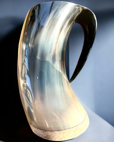 Kompaktný, 350 ml, Džbán Vyrezávaný Majstrovský kúsok s možnosťou personalizácie gravírovaním - 2 farebné varianty