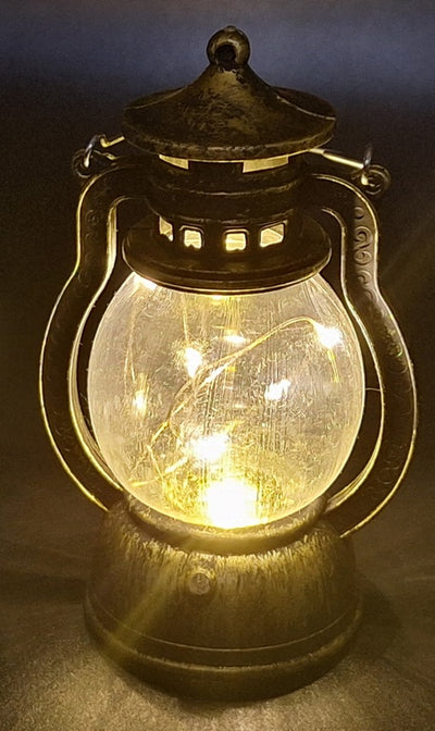 Nočná LED lampička v tvare petrolejovej lampy s možnosťou personalizácie gravírovaním, ideálna ako darček - výška 12,6 cm, šírka 5,8 cm, certifikát CE
