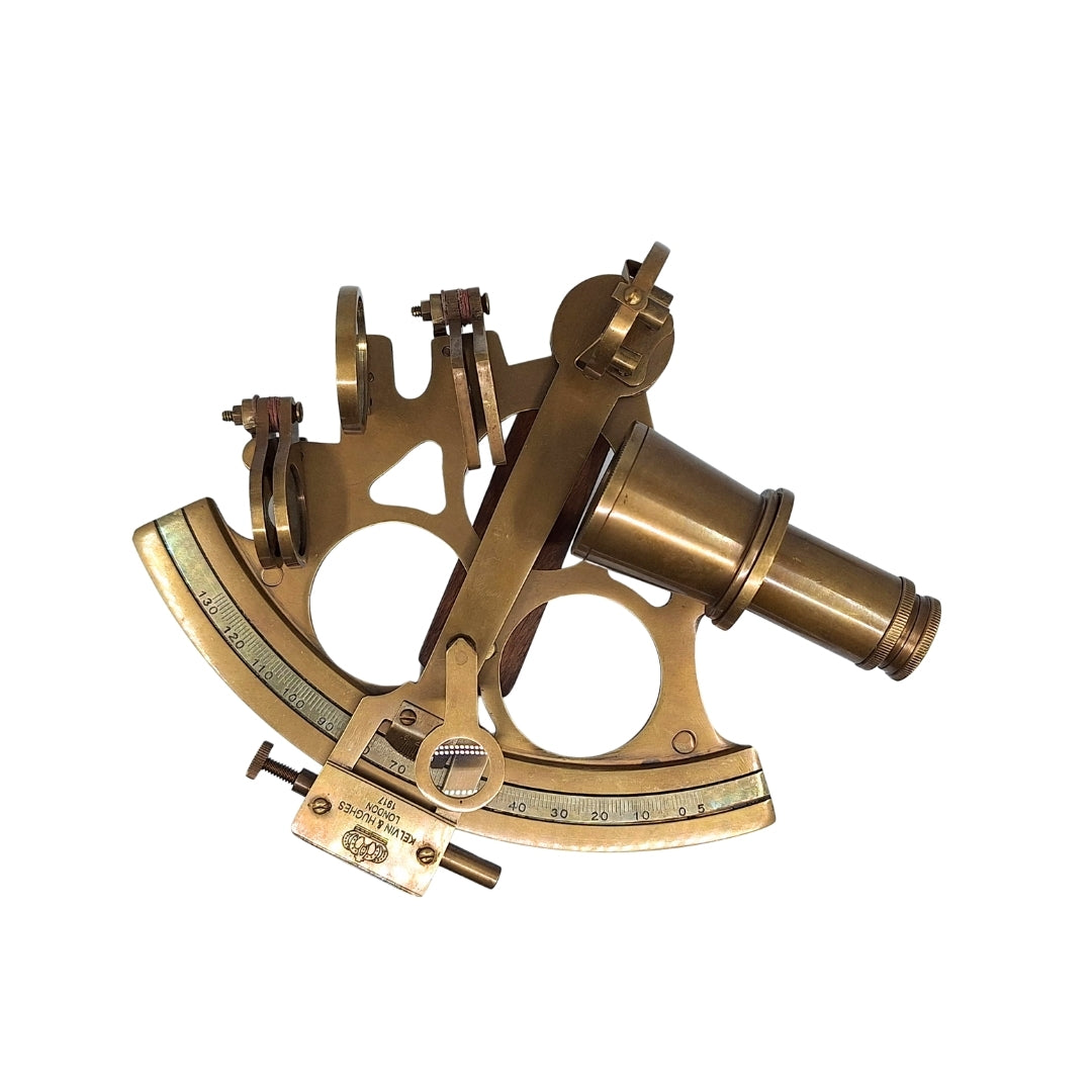Veľký mosadzný sextant v elegantnej drevenej škatuľke s možnosťou personalizácie gravírovaním