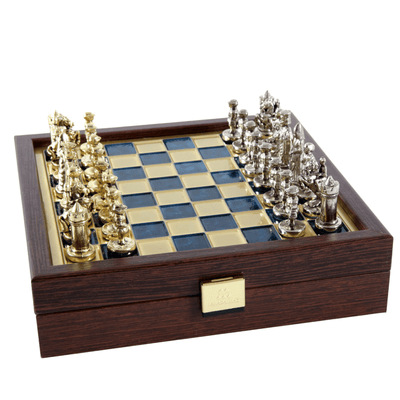 Elegantné prémiové mosadzné šachy 20x20cm Byzancia s personalizovaným gravírovaním - ideálny darček pre šachistu a milovníka histórie - ručne vyrobené figúrky v zlatej a striebornej povrchovej úprave
