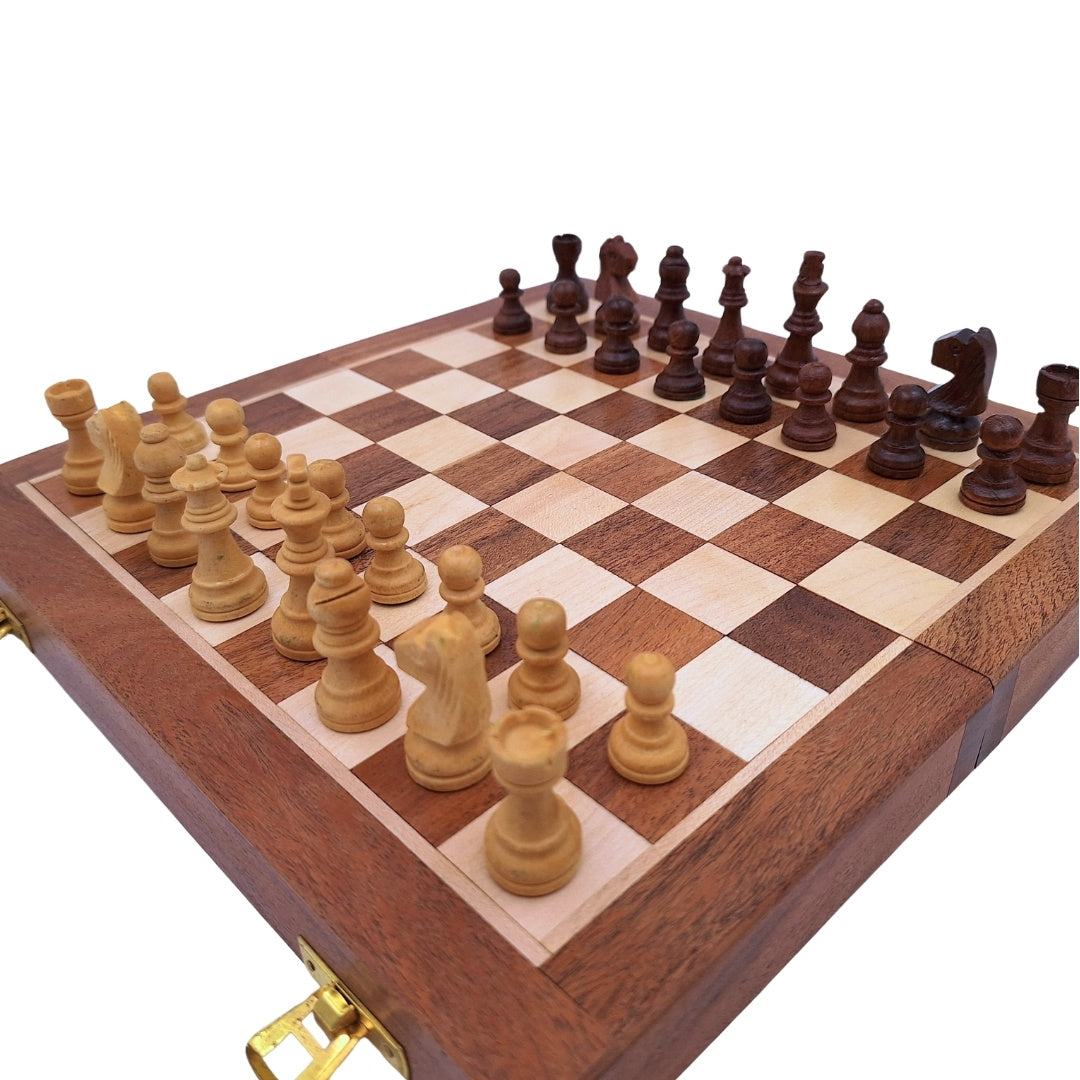 Drevený magnetický šach 30x30cm skladací G614 s gravírovaním