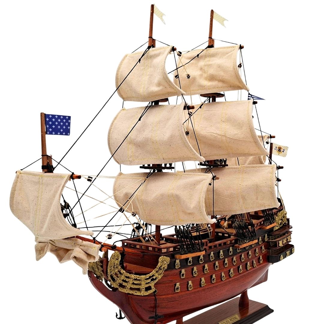 Model plachetnice Soleil Royal zložený 46 cm - ručne vyrobený z exotického dreva s možnosťou personalizácie gravírovaním