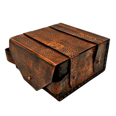 Retro mosadzný sextant v koženom puzdre - elegantný navigačný prístroj s možnosťou gravírovania - ideálny darček pre milovníkov jachtingu a histórie - rozmery 13x12x7 cm