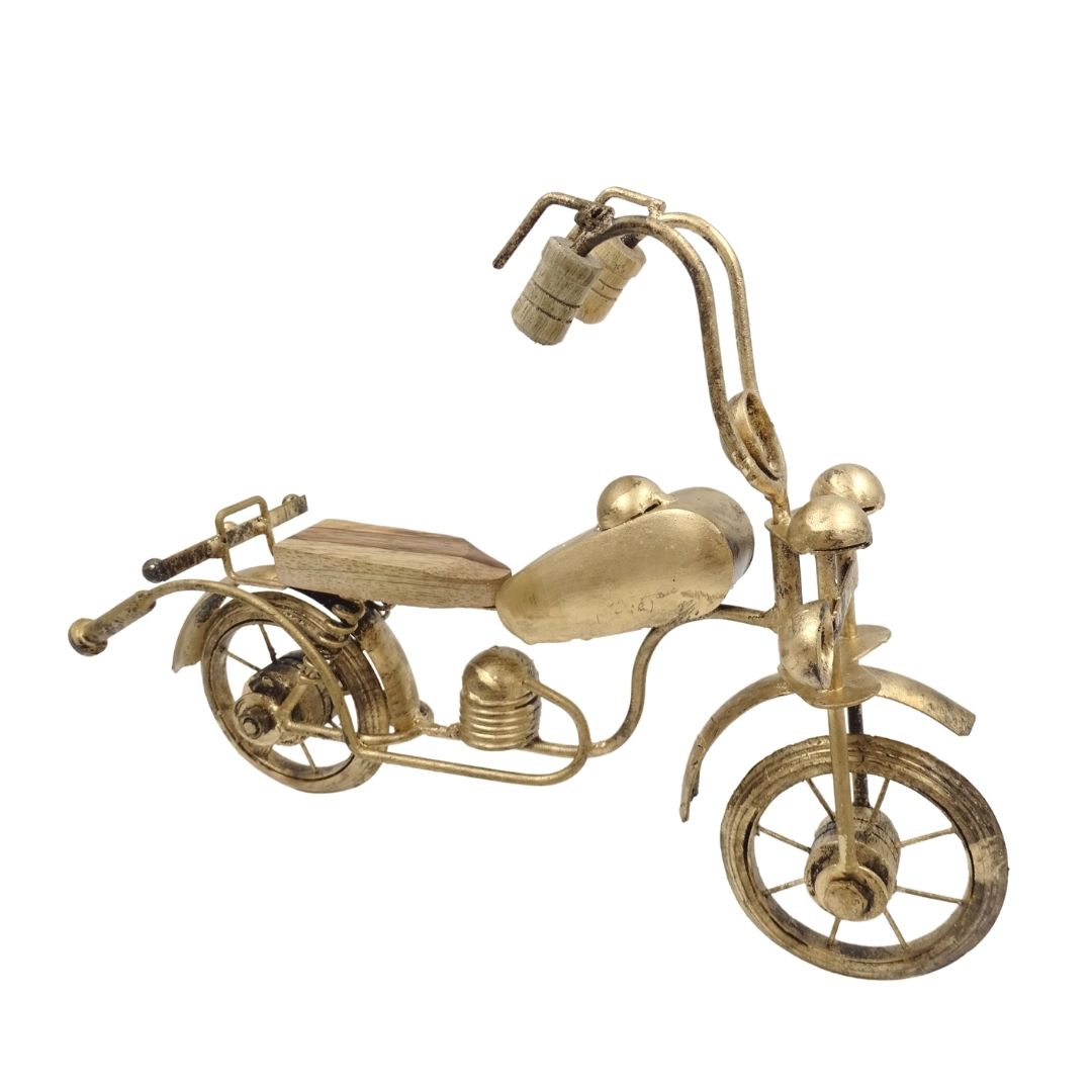Klasický motocykel, kovový model NC1733 s gravírovaním