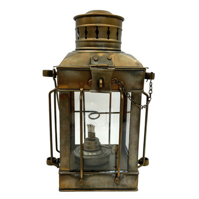 Retro oceľová petrolejová lampa LT608 vo farbe starenej mosadze s možnosťou gravírovania