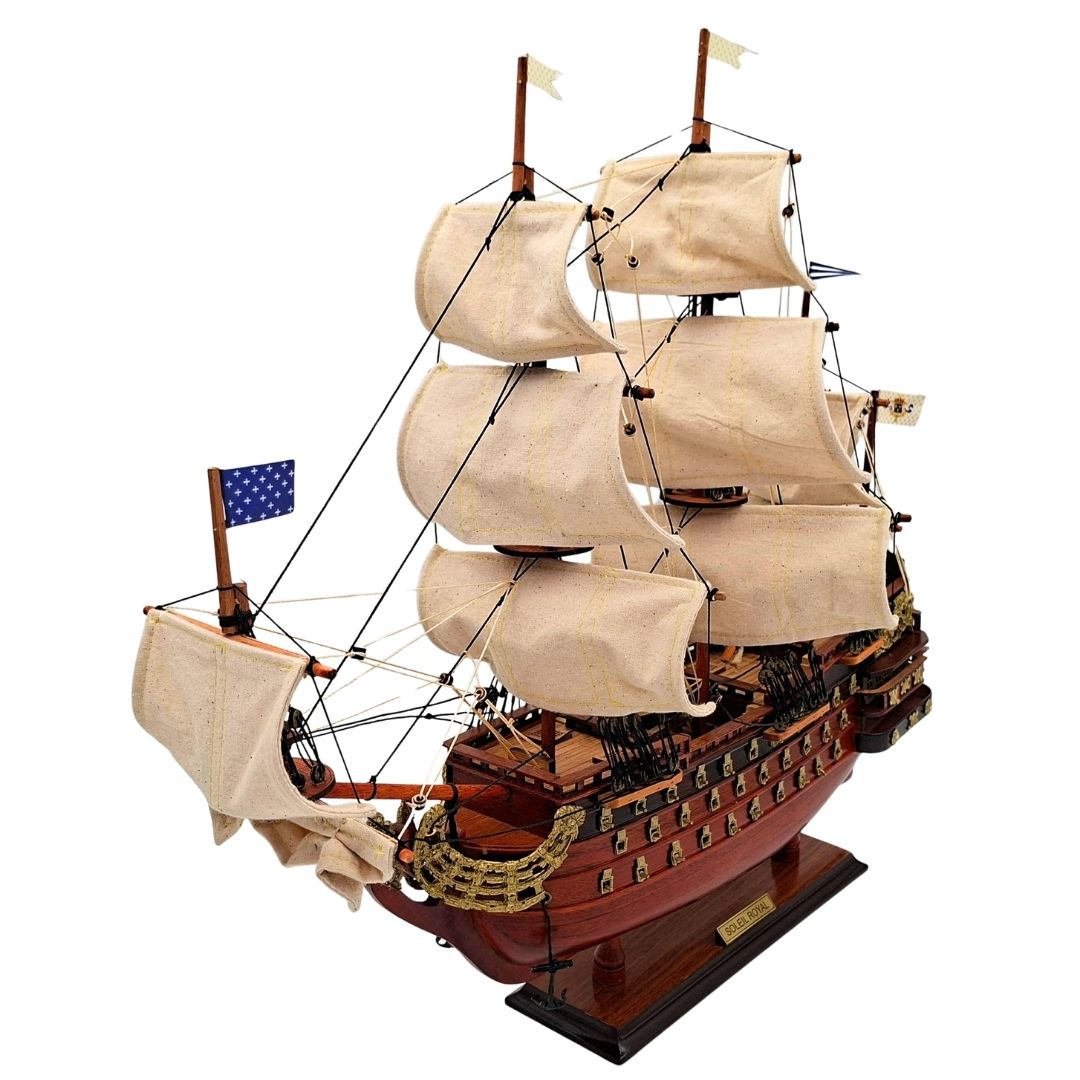 Model plachetnice Soleil Royal zložený 46 cm - ručne vyrobený z exotického dreva s možnosťou personalizácie gravírovaním