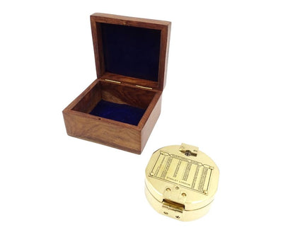 Mosadzný kompas Brunton CB5 v drevenej krabičke s možnosťou personalizácie gravírovaním