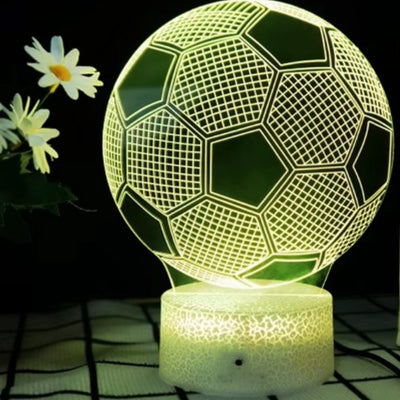 Nočná lampička Futbalová lopta s možnosťou personalizácie gravírovaním - Ideálny darček pre milovníkov futbalu - výška 17 cm - 3 farby na výber - Napájanie cez USB alebo 3 batérie AAA