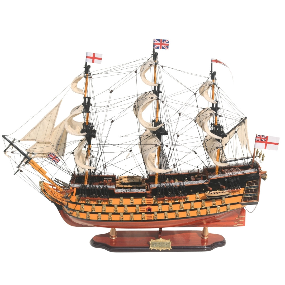 Model plachetnice HMS Victory 80cm zložený s možnosťou personalizácie gravírovaním - exkluzívna dekorácia ako darček, ručne vyrobený z exotického dreva, vysoká kvalita a dôraz na detaily