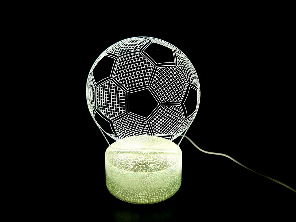 Nočná lampička Futbalová lopta s možnosťou personalizácie gravírovaním - Ideálny darček pre milovníkov futbalu - výška 17 cm - 3 farby na výber - Napájanie cez USB alebo 3 batérie AAA