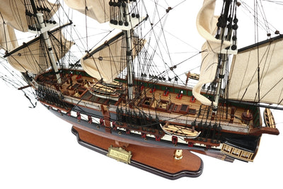 Exkluzívny veľký model plachetnice USS Constitution 100cm s možnosťou personalizácie gravírovaním